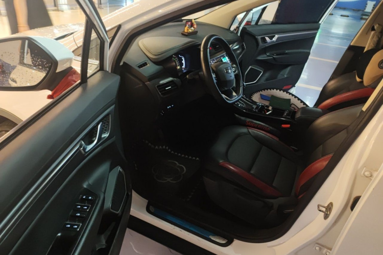 GEELY Emgrand GS 2020 #9 GEELY Emgrand GS 2020 car image #9