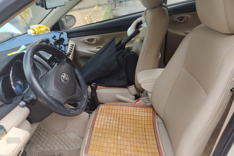 Toyota Vios 2015 car image #17
