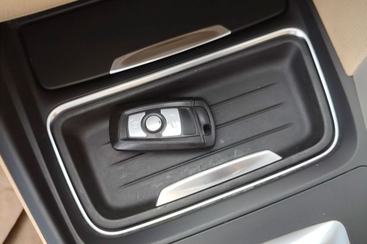 BMW 3 Series 2015 #9 BMW 3 Series 2015 car image #9