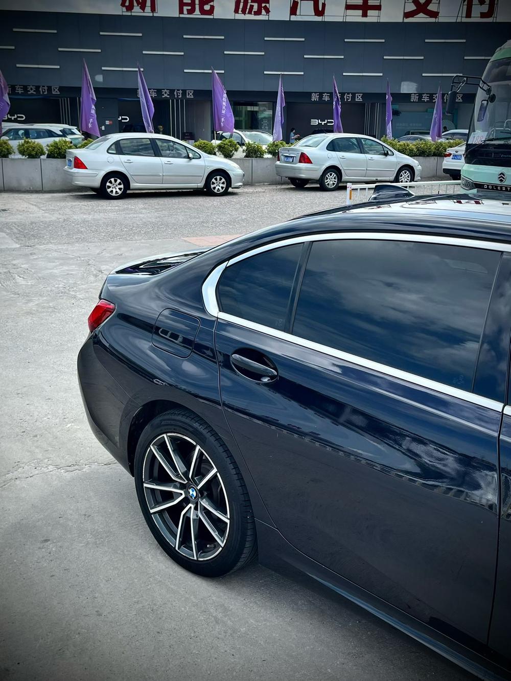 BMW 3 Series 2021 imagen de coche #6