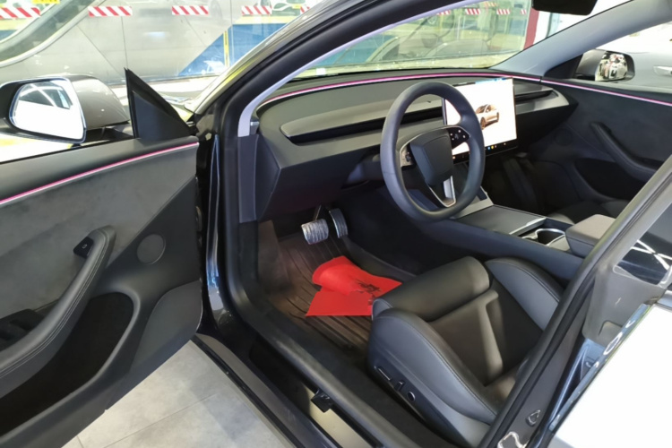 Tesla Model 3 2024 #16 Tesla Model 3 2024 car image #16
