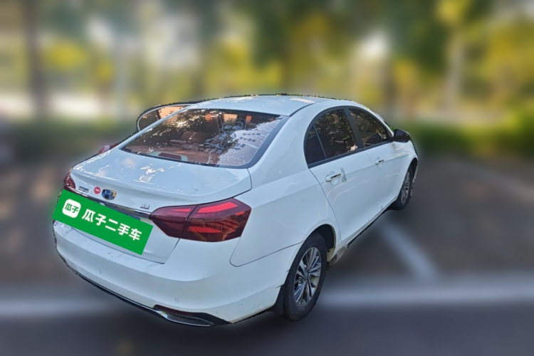 GEELY Emgrand 2018 imagen de coche #5