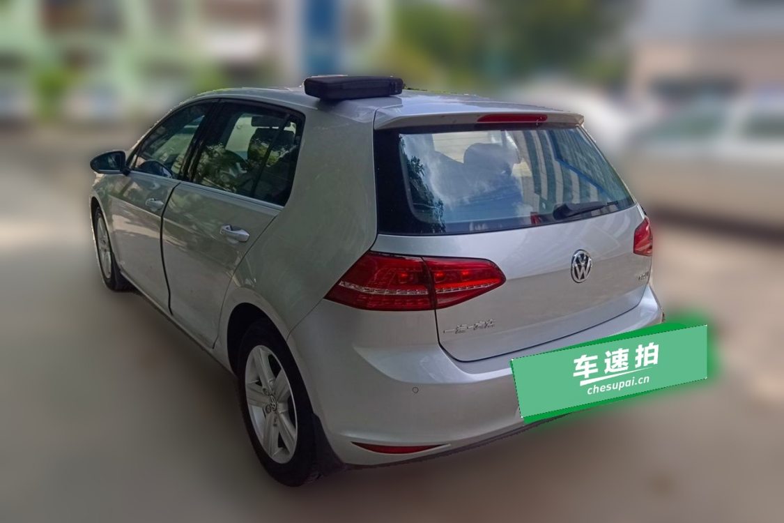 Volkswagen Golf 2015 car image #3