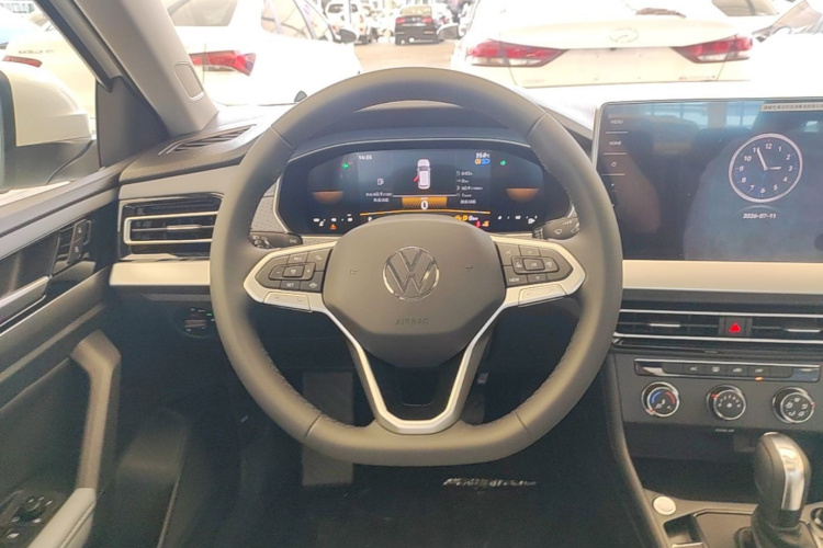 Volkswagen Lavida 2026 #15 Volkswagen Lavida 2026 car image #15