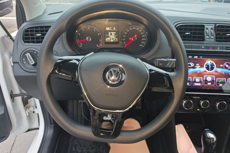 Volkswagen Polo 2019 #11 Volkswagen Polo 2019 car image #11
