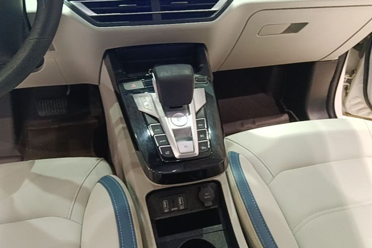 BYD Yuan Pro 2023 car image #14