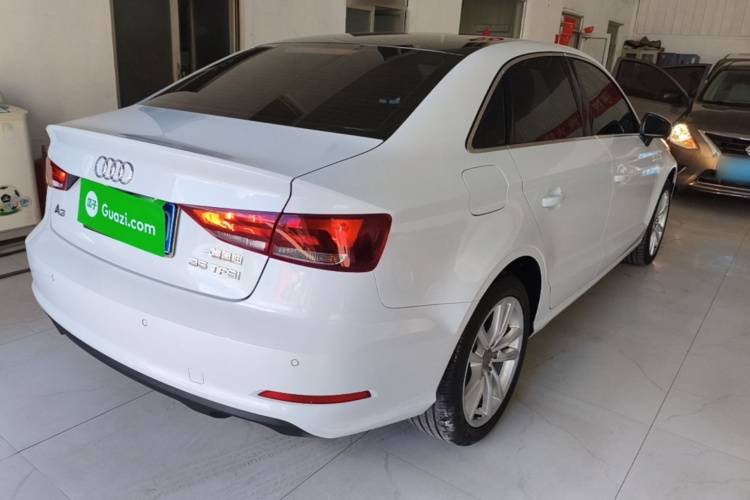 Audi A3 2015 car image #7