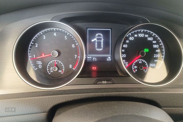 Volkswagen Golf 2016 car image #13