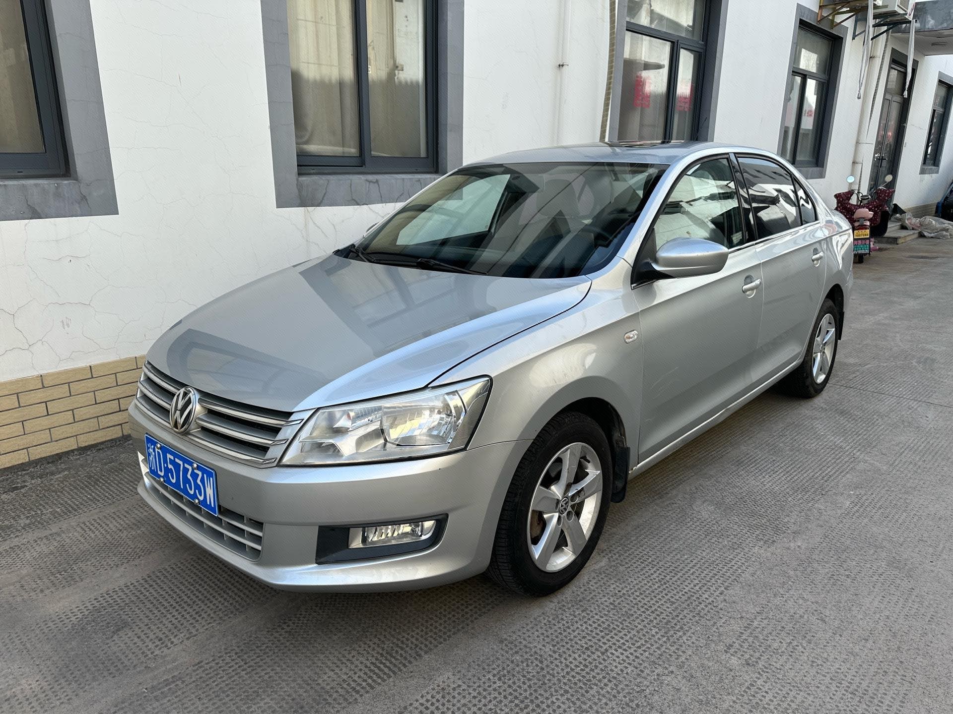 Volkswagen Santana 2013 Volkswagen Santana 2013 car image