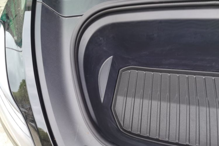 Tesla Model Y 2022 #24 Tesla Model Y 2022 car image #24
