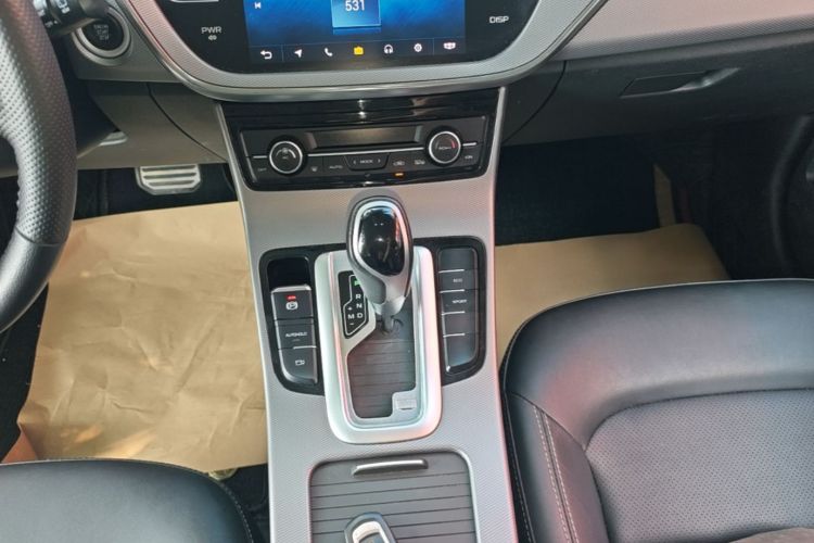 GEELY Emgrand GS 2018 car image #14