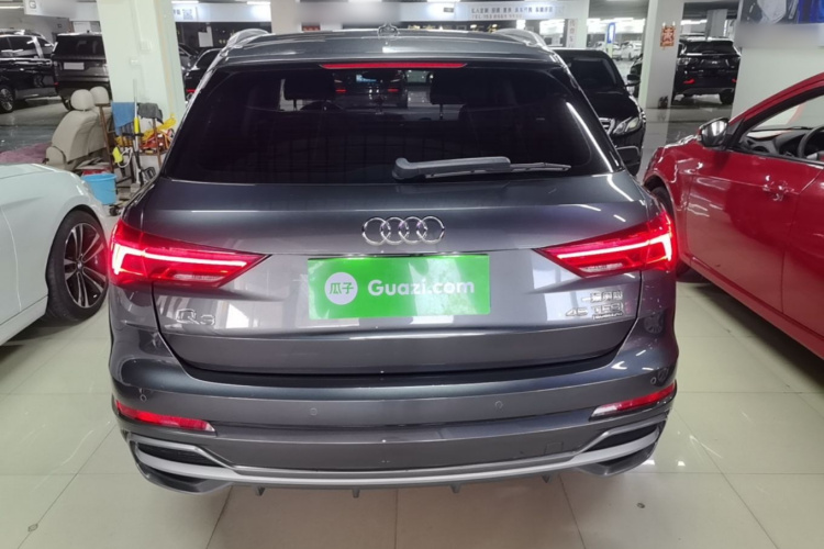 Audi Q3 2020 car image #6