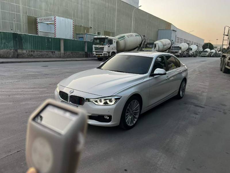 BMW 3 Series 2018 BMW 3 Series 2018 car image