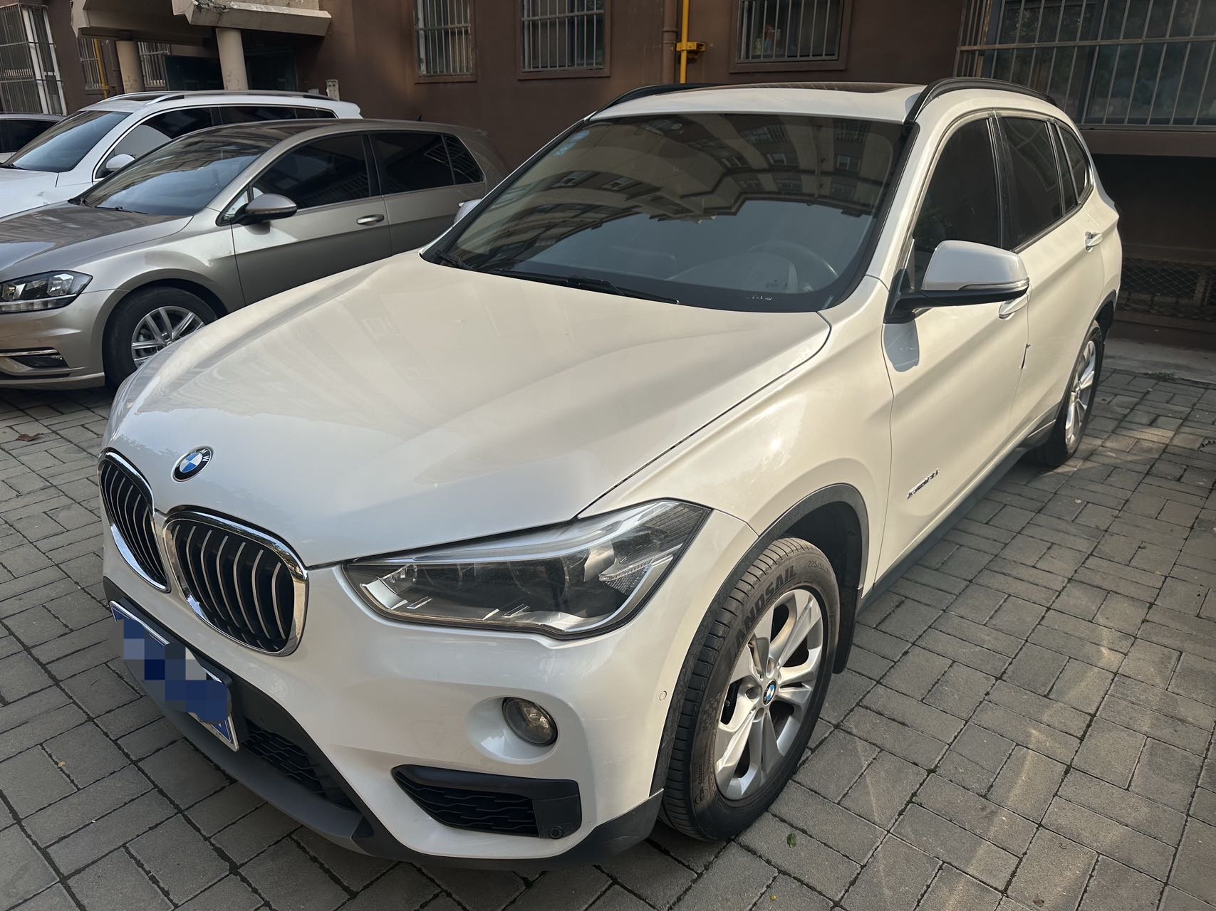 BMW X1 2017 BMW X1 2017 car image