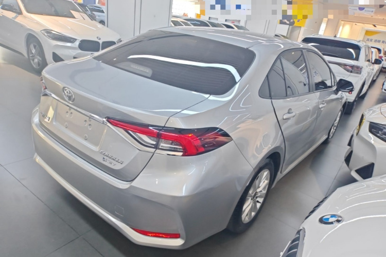 Toyota Corolla 2024 #7 Toyota Corolla 2024 صورة سيارة #7
