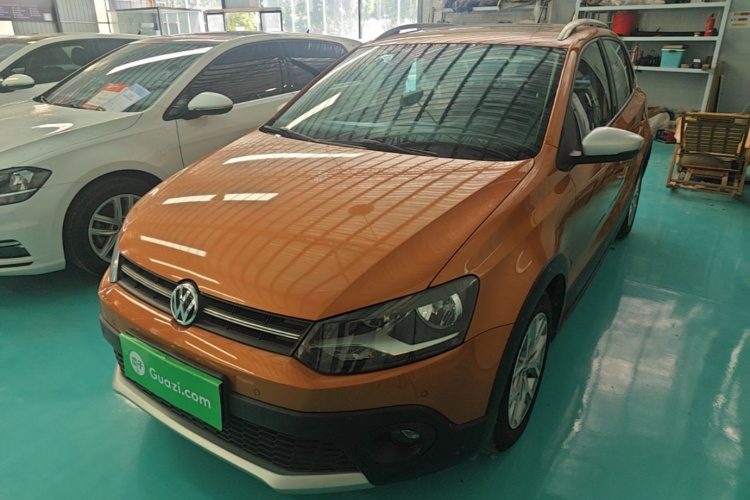 Volkswagen Polo 2017 car image #2