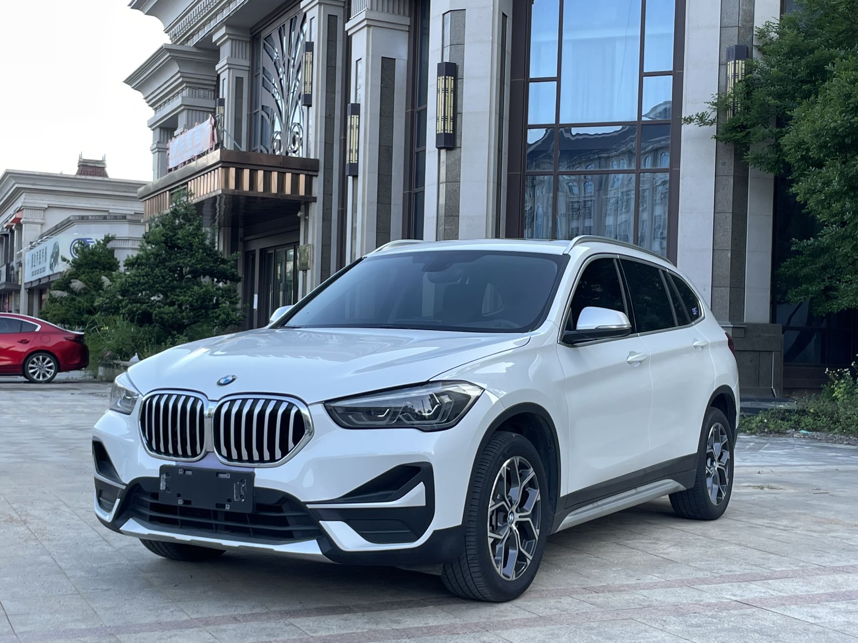 BMW X1 2022 car image 