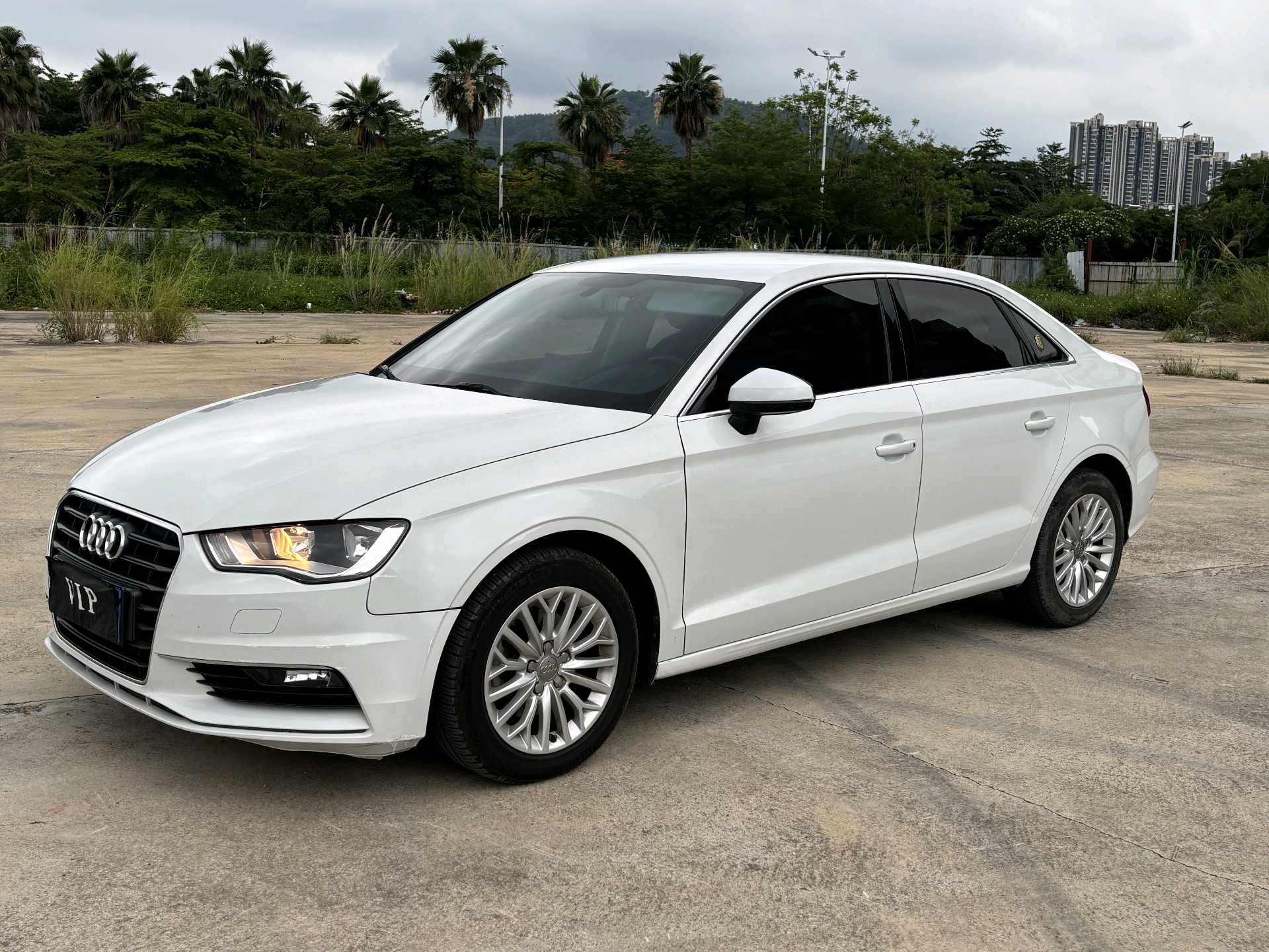 2016 car image 