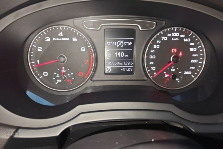 Audi Q3 2015 #14 Audi Q3 2015 car image #14