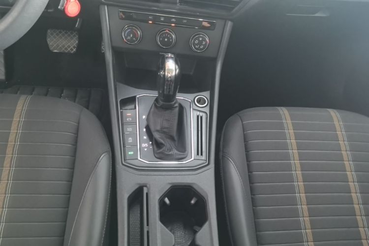 Volkswagen Lavida 2018 car image #18