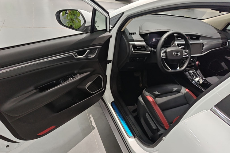 GEELY Emgrand GS 2021 car image #16