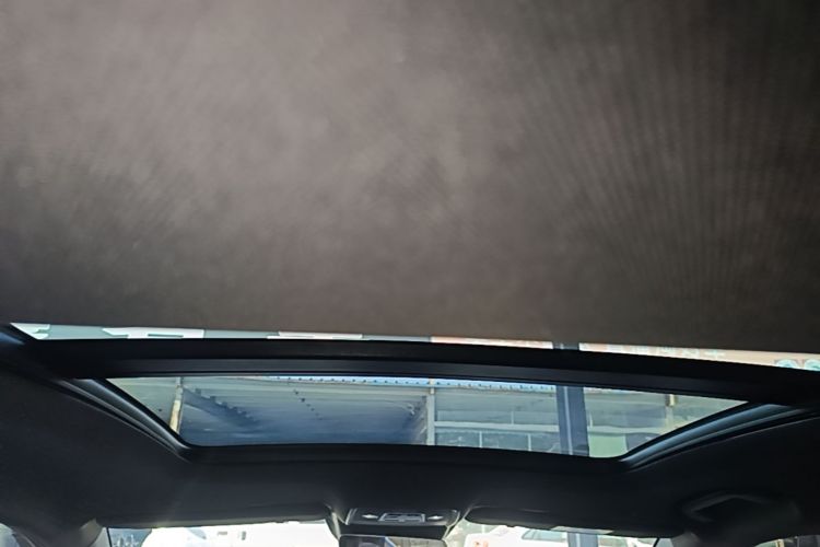BYD Han 2024 car image #18
