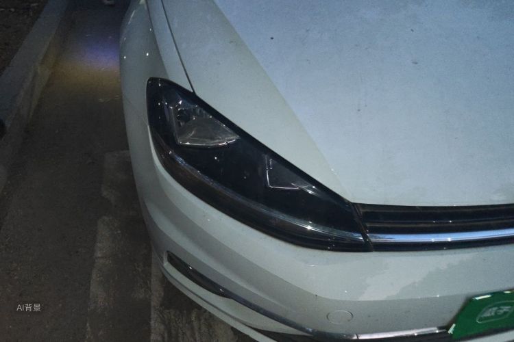 Volkswagen Golf 2020 car image #8
