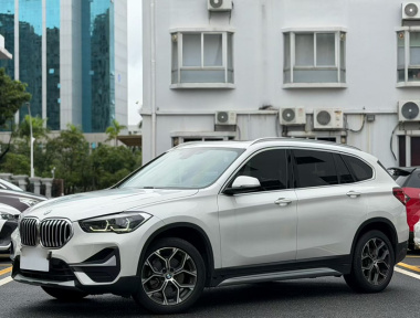 BMW X1 2022 BMW X1 2022 car image