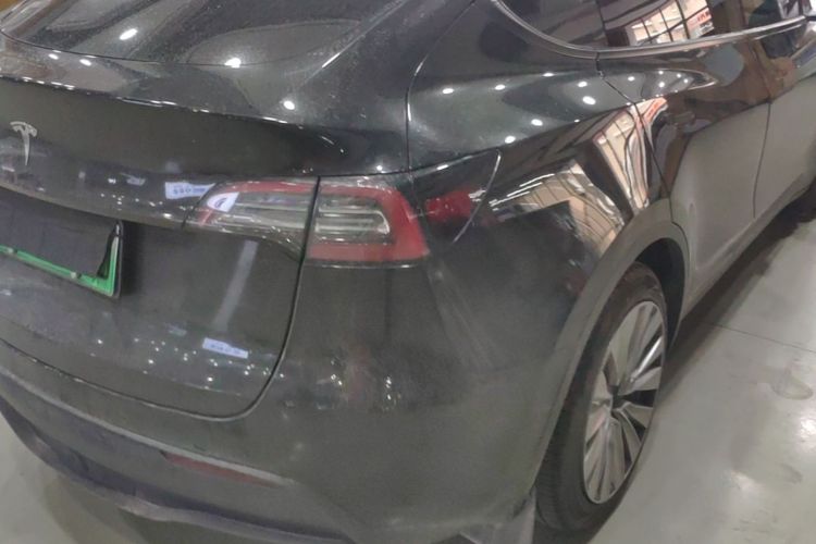 Tesla Model Y 2022 #8 Tesla Model Y 2022 car image #8