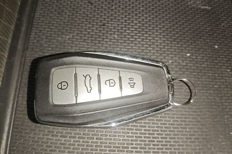 GEELY Emgrand 2024 car image #9