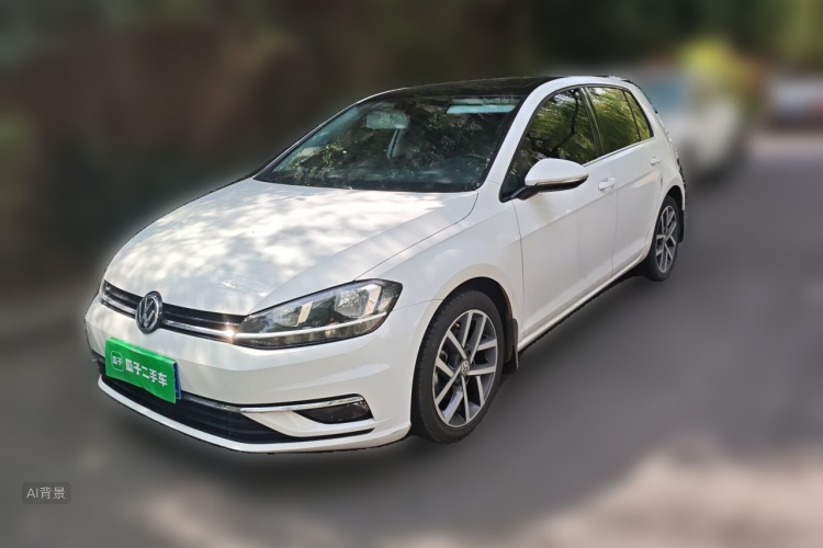 Volkswagen Golf 2020 car image #2