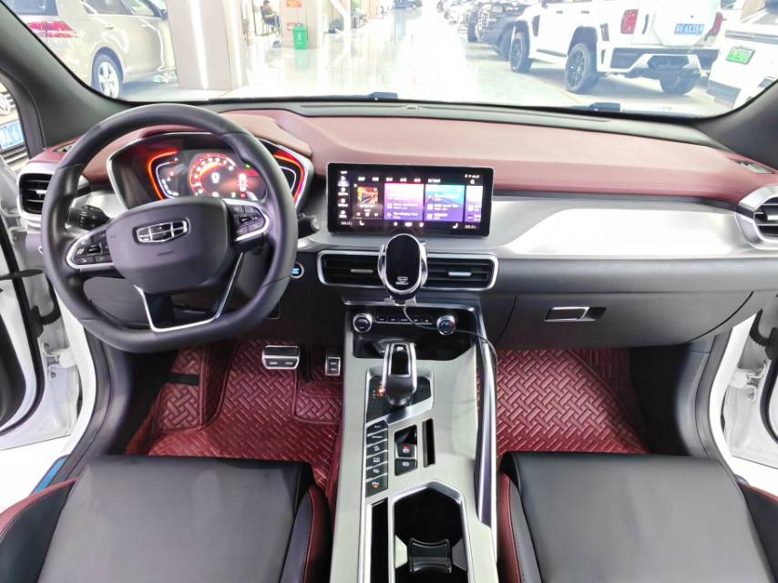 GEELY Coolray 2020 car image #2