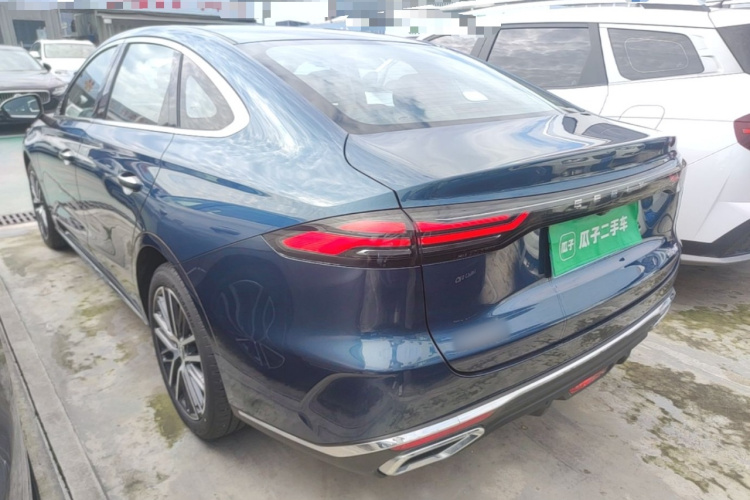GEELY Emgrand 2025 car image #5