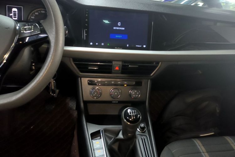 Volkswagen Lavida 2021 car image #13