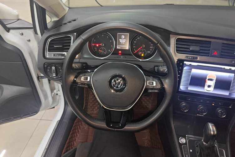 Volkswagen Golf 2017 #15 Volkswagen Golf 2017 car image #15