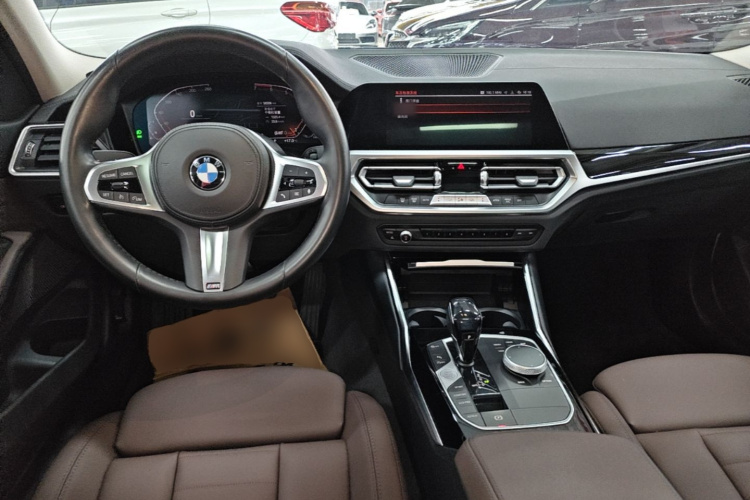 BMW 3 Series 2021 #10 BMW 3 Series 2021 car image #10