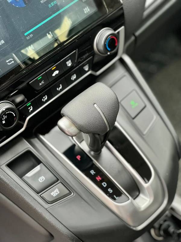 Honda CR-V 2018 car image #2