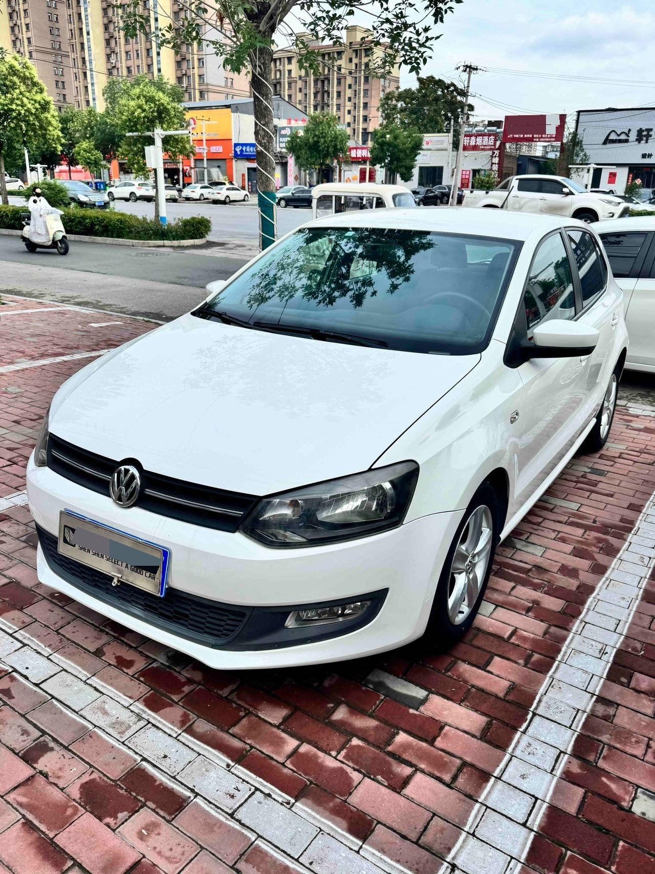 2012 2012 car image