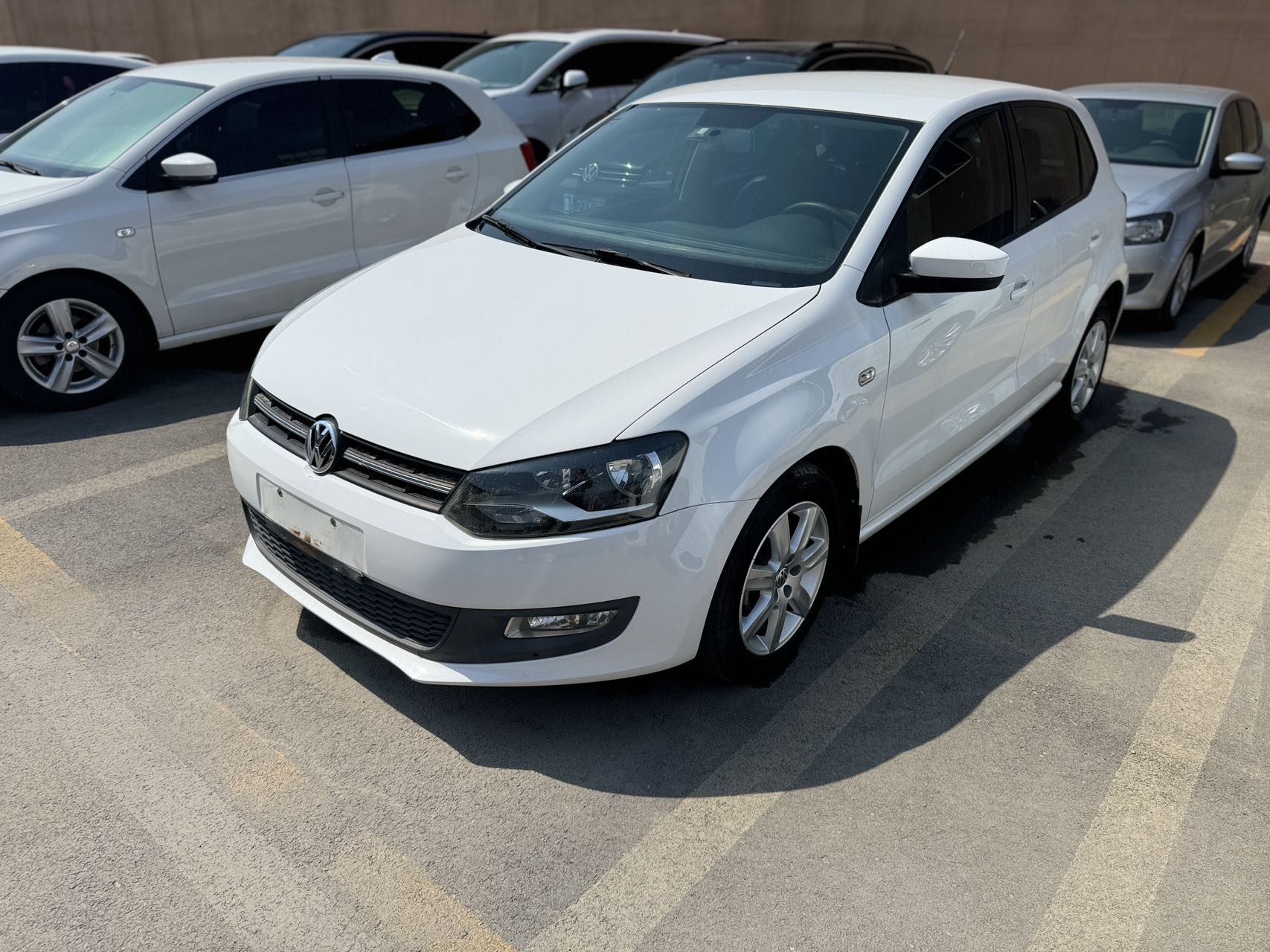 Volkswagen Polo 2013 Volkswagen Polo 2013 car image