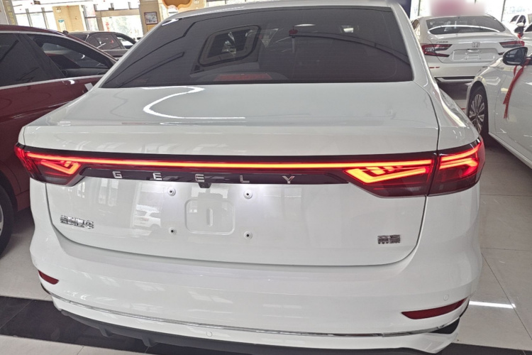 GEELY Emgrand 2022 #6 GEELY Emgrand 2022 car image #6