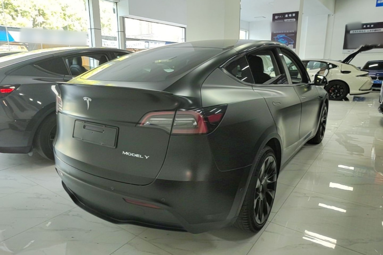 Tesla Model Y 2021 #7 Tesla Model Y 2021 car image #7