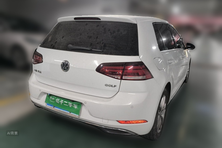 Volkswagen Golf 2018 car image #7