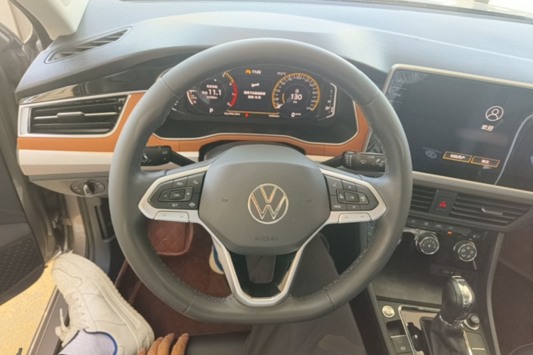 Volkswagen Bora 2023 #15 Volkswagen Bora 2023 صورة سيارة #15
