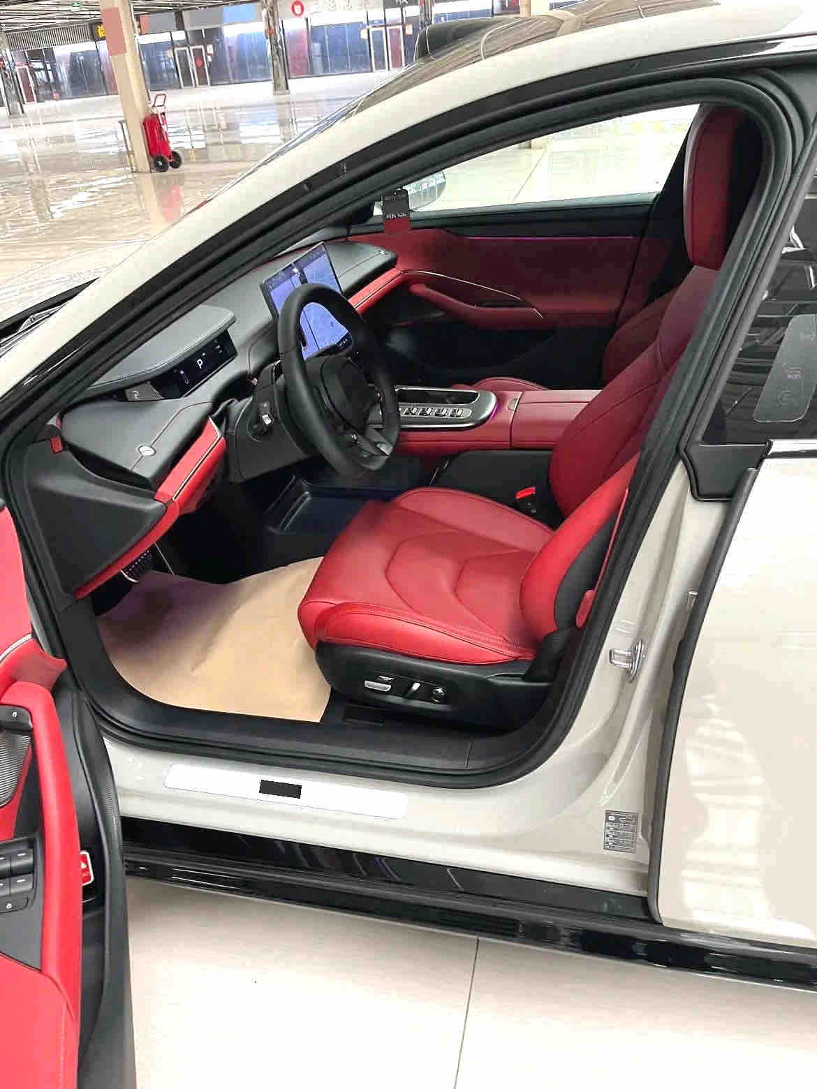 2024 car image #5