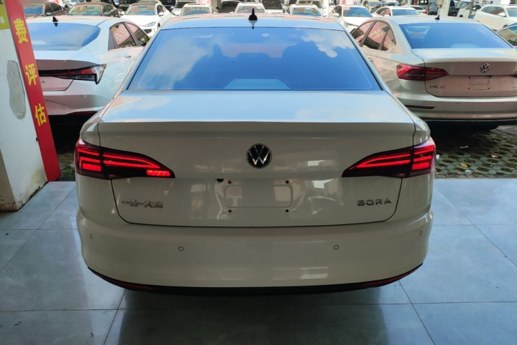 Volkswagen Bora 2021 car image #6