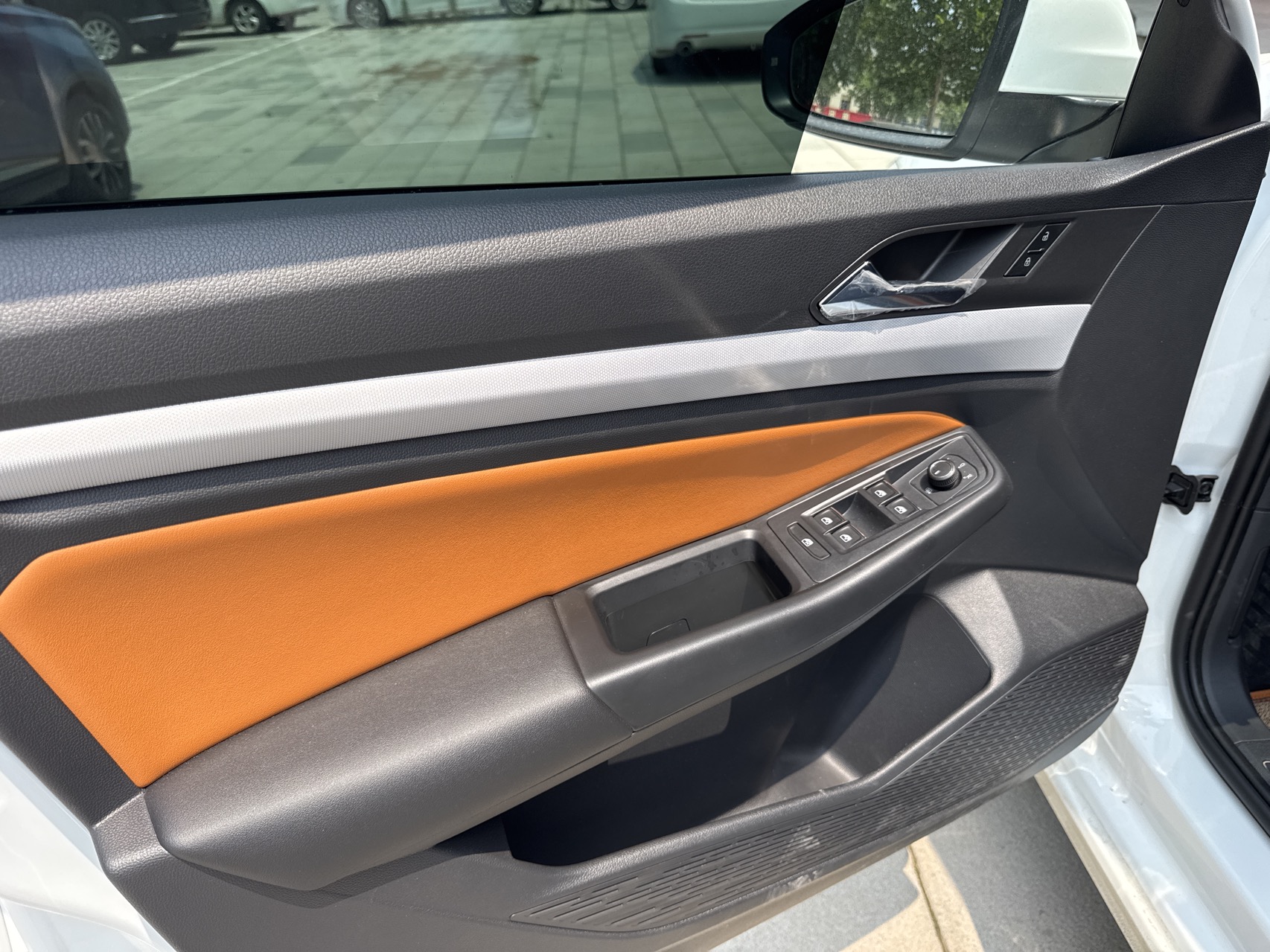 Volkswagen Bora 2025 car image #6