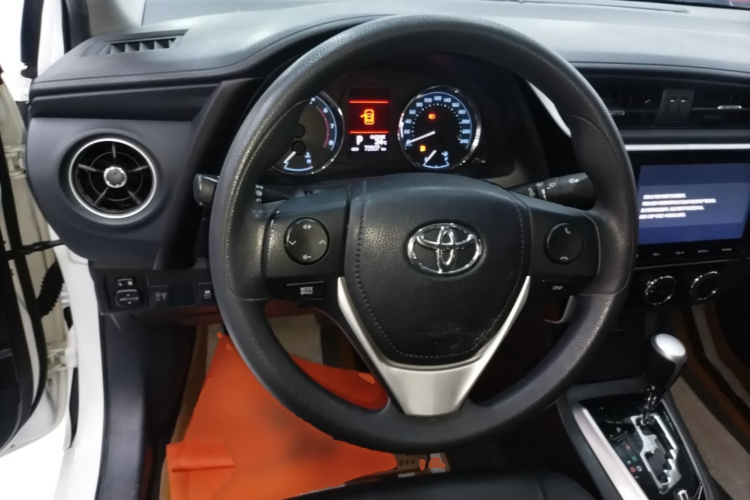 Toyota Corolla 2018 #11 Toyota Corolla 2018 car image #11