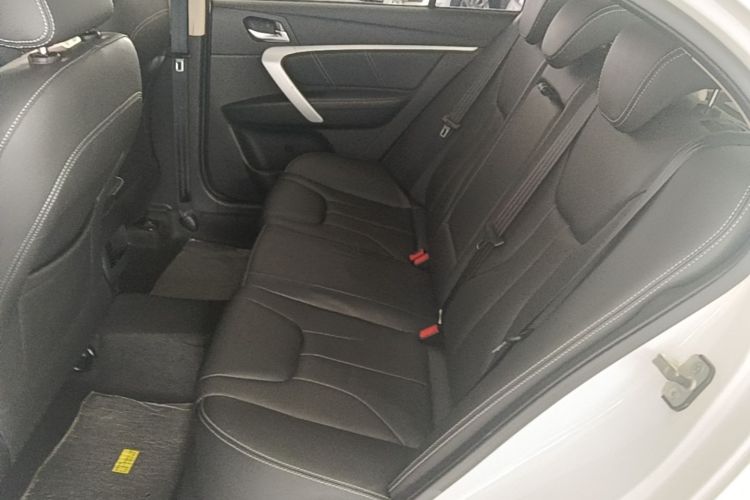 GEELY Emgrand 2017 #17 GEELY Emgrand 2017 car image #17