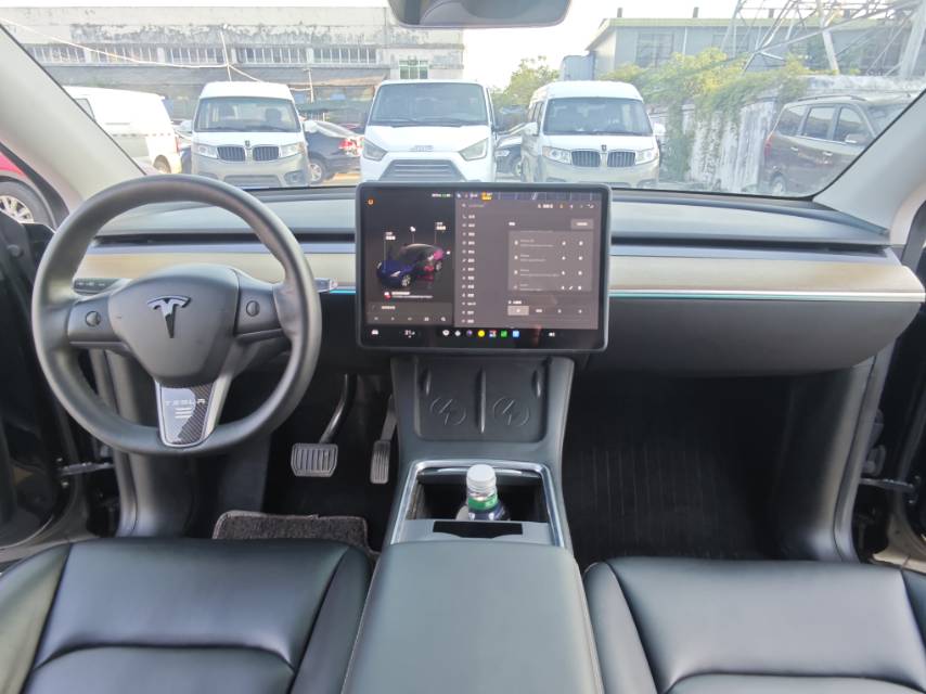 Tesla Model Y 2022 #10 Tesla Model Y 2022 immagine di auto #10