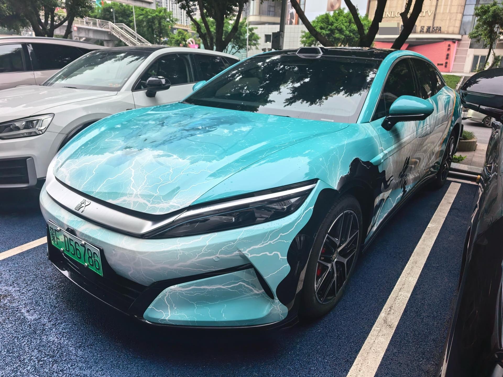 BYD HanL 2025 BYD HanL 2025 car image